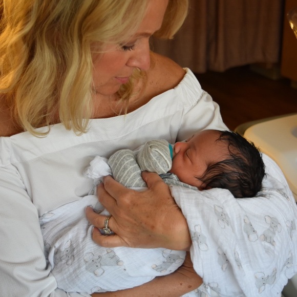 POSH AMBASSADOR! FAST SHIPPER! - Picture 5 of 6